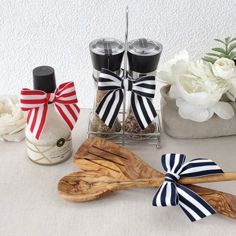 Mono Stripe Bow with Clear Twist Tie